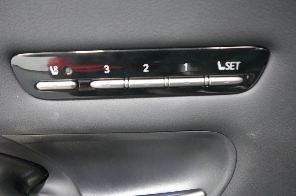 2023 Lexus LS