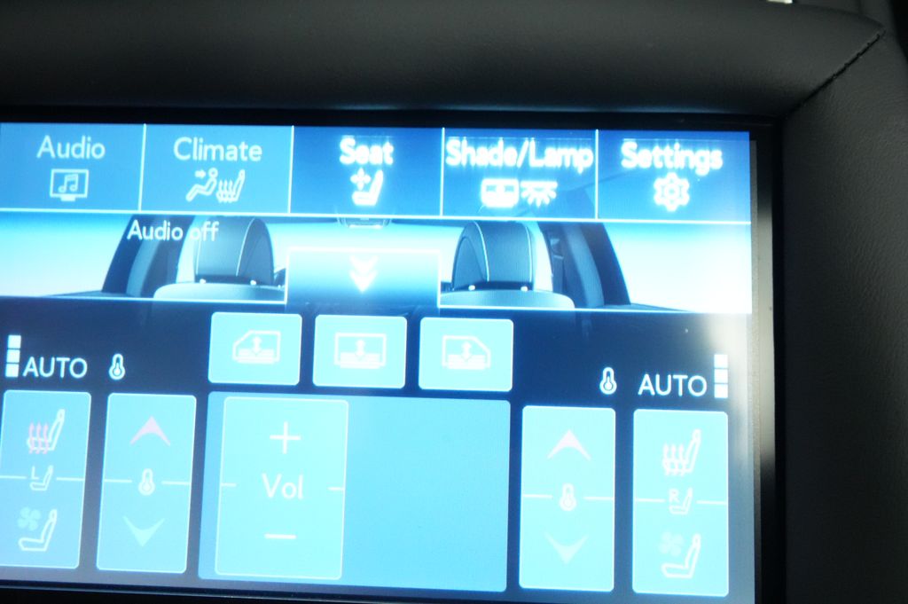 2023 Lexus LS