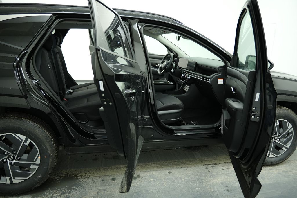 2025 Hyundai Tucson Hybrid