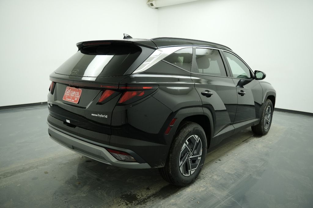 2025 Hyundai Tucson Hybrid