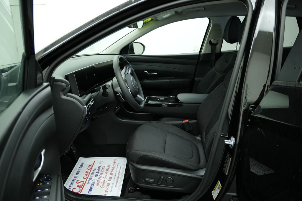 2025 Hyundai Tucson Hybrid