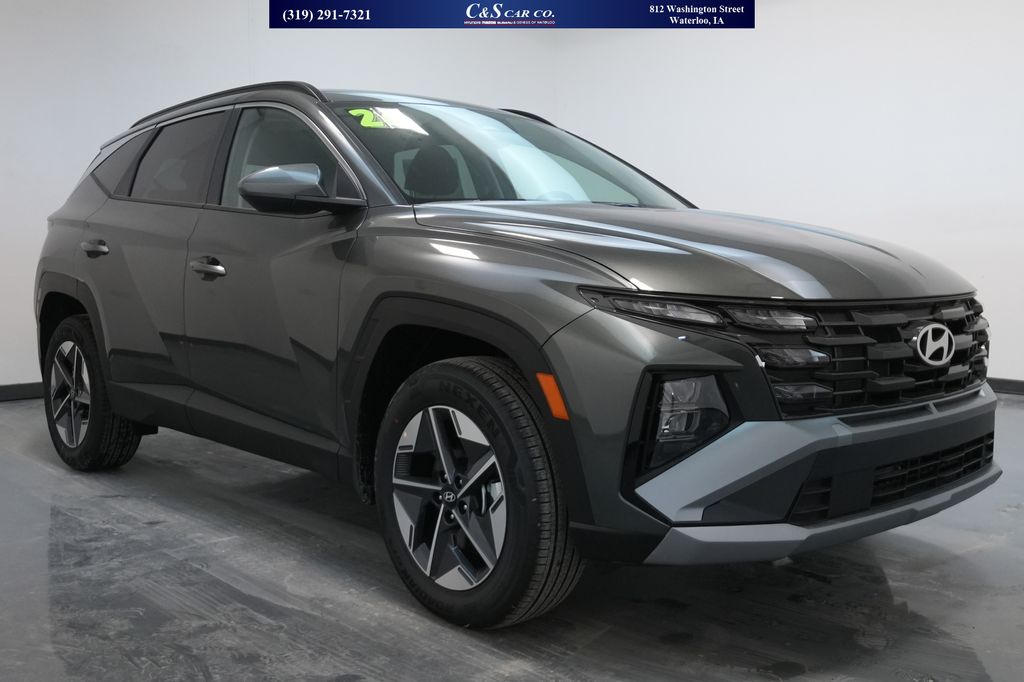 New 2026 Hyundai Tucson Hybrid SEL SUVs