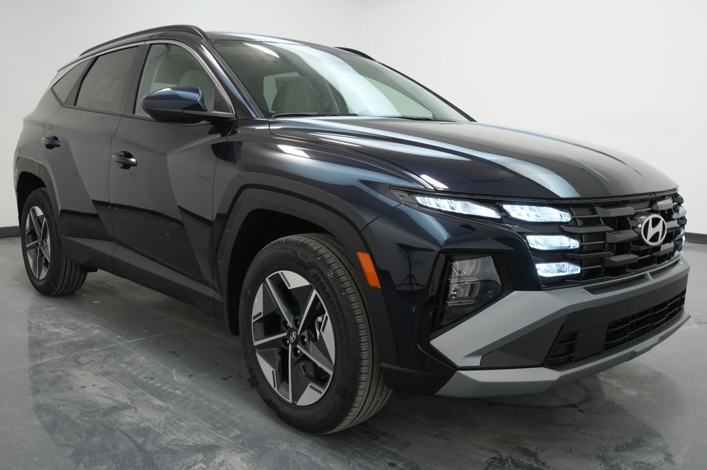 New 2026 Hyundai Tucson Hybrid SEL SUVs