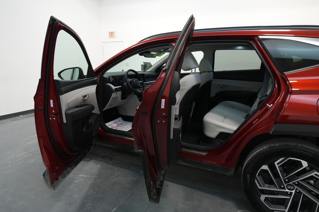 2025 Hyundai Tucson Hybrid