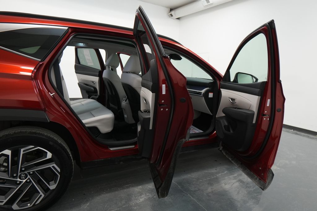 2025 Hyundai Tucson Hybrid