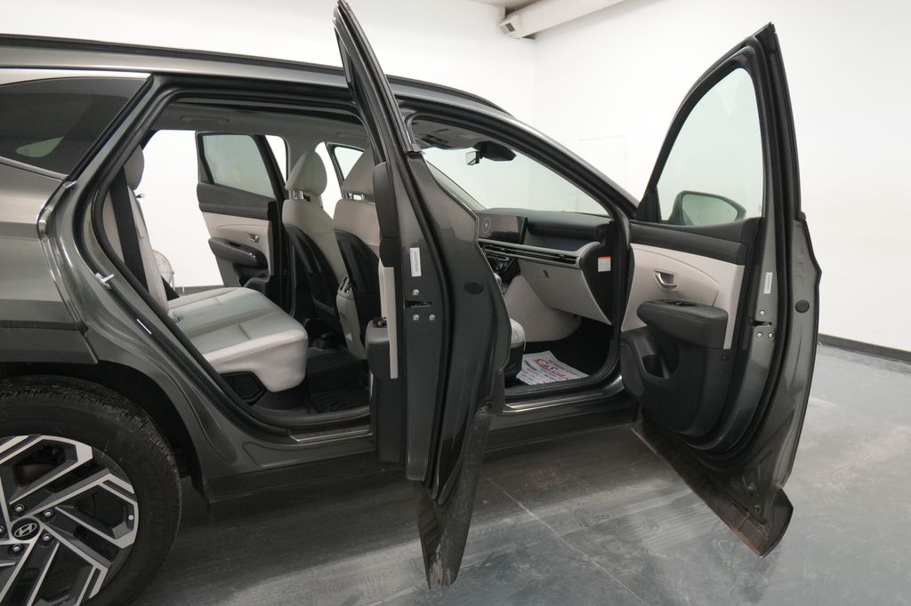 2025 Hyundai Tucson Hybrid