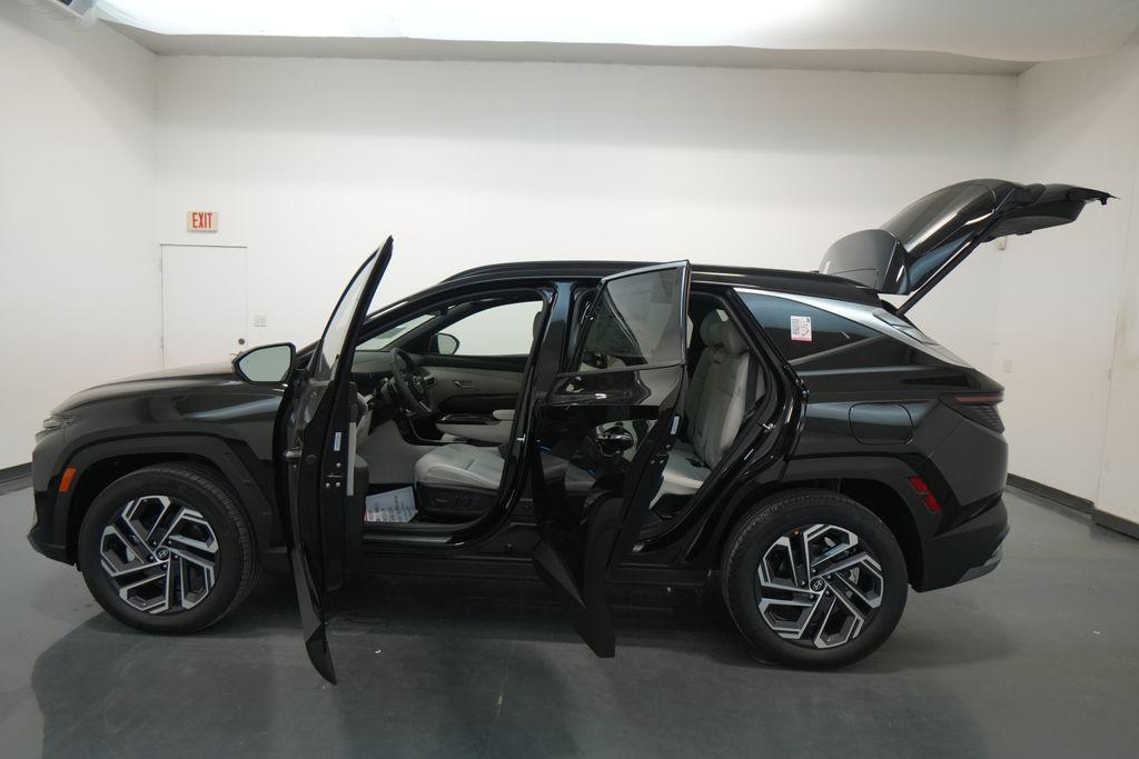 2025 Hyundai Tucson Hybrid