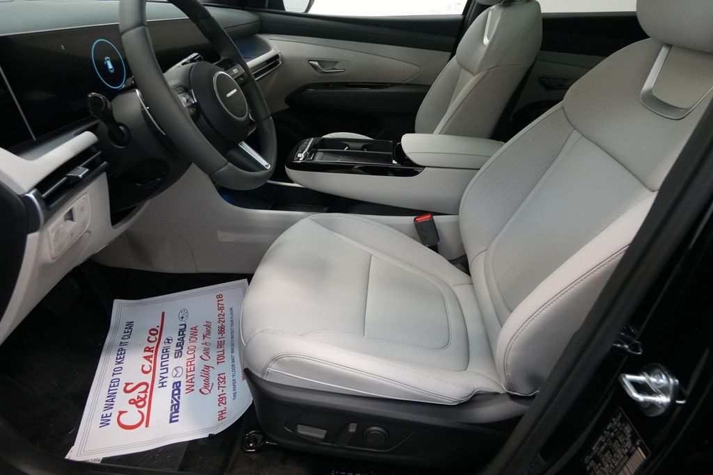 2025 Hyundai Tucson Hybrid