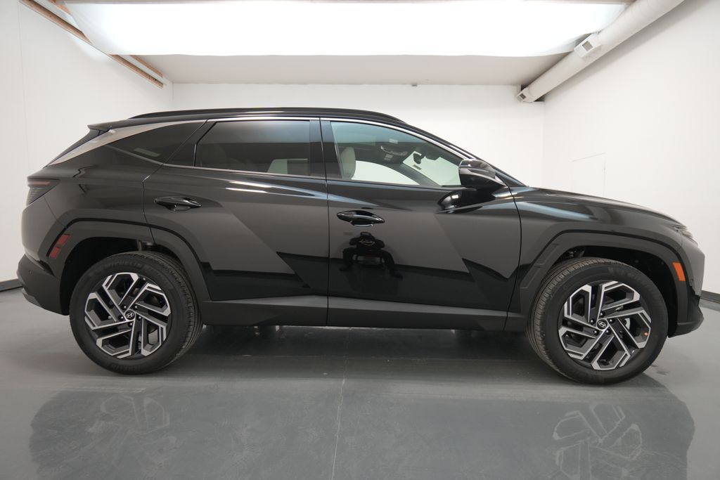 2025 Hyundai Tucson Hybrid