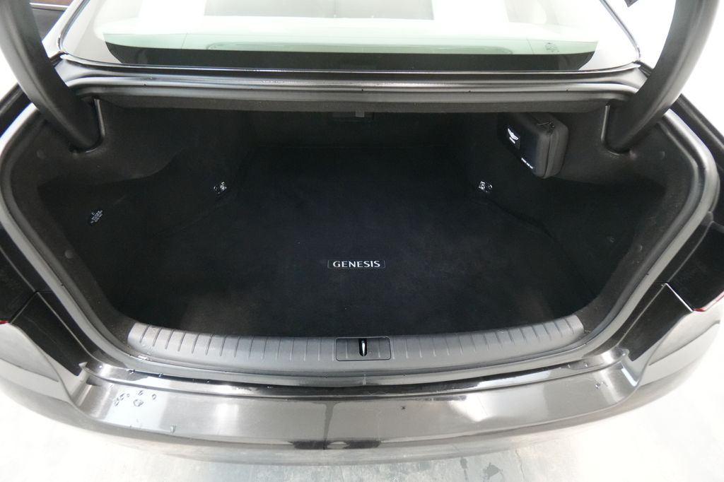 2018 Genesis G80