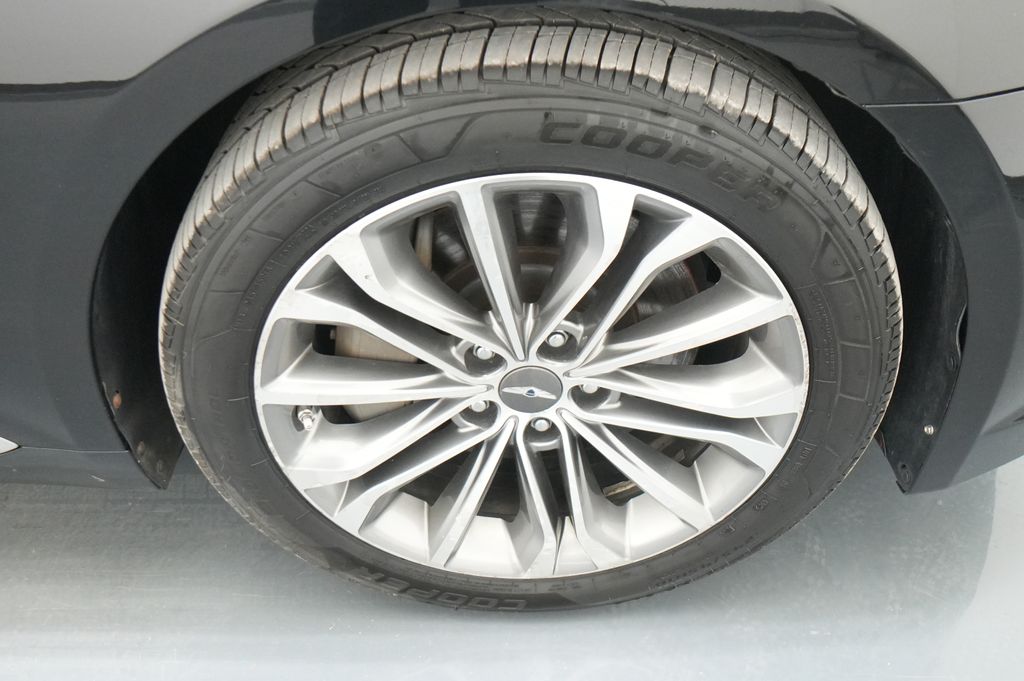2015 Hyundai Genesis