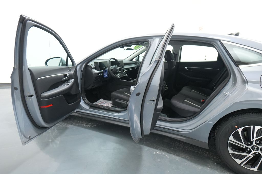 2026 Hyundai Sonata Hybrid