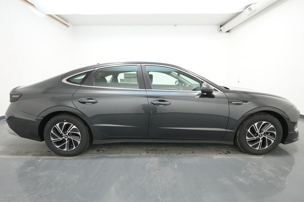 2026 Hyundai Sonata Hybrid