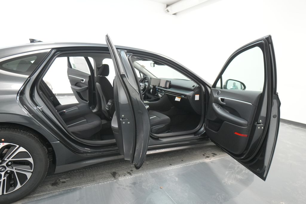 2026 Hyundai Sonata Hybrid