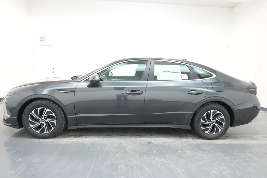 2026 Hyundai Sonata Hybrid