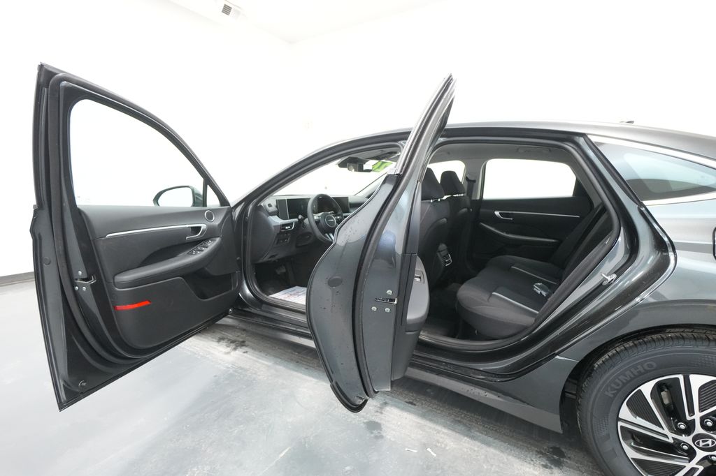 2026 Hyundai Sonata Hybrid