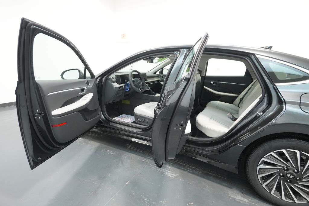 2026 Hyundai Sonata Hybrid