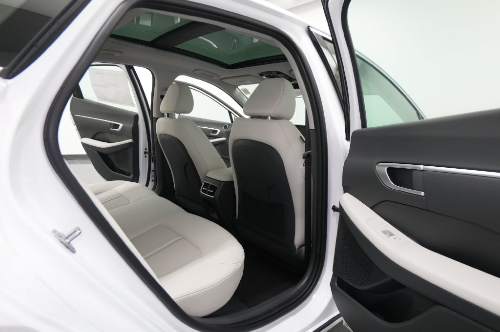 2026 Hyundai Sonata Hybrid