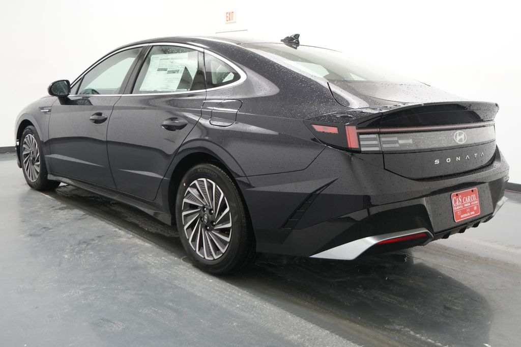 2026 Hyundai Sonata Hybrid