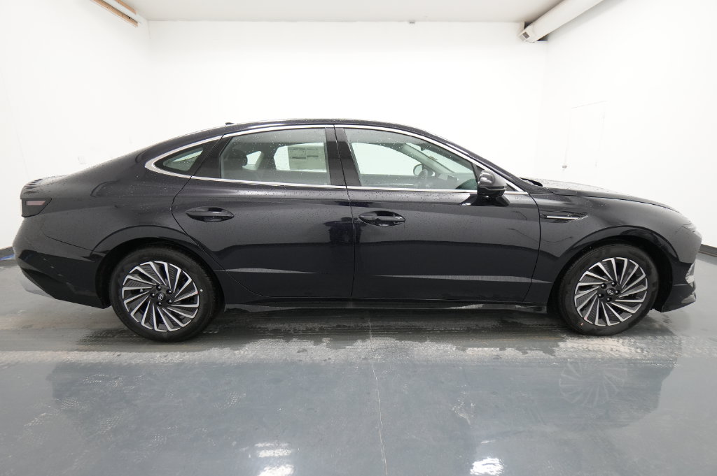 2026 Hyundai Sonata Hybrid