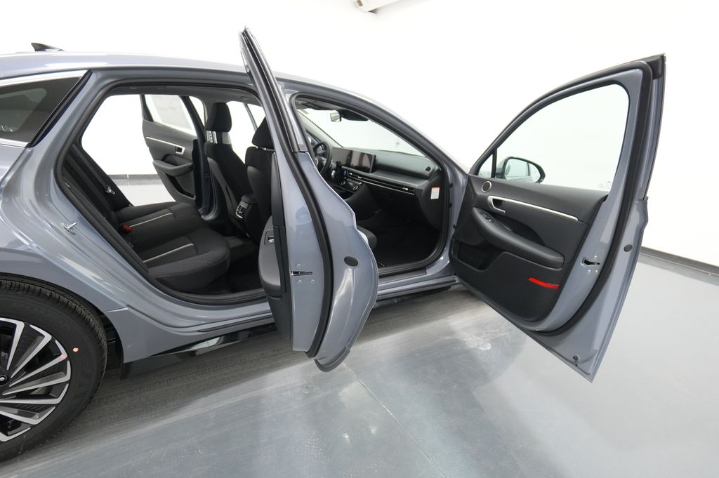 2026 Hyundai Sonata Hybrid