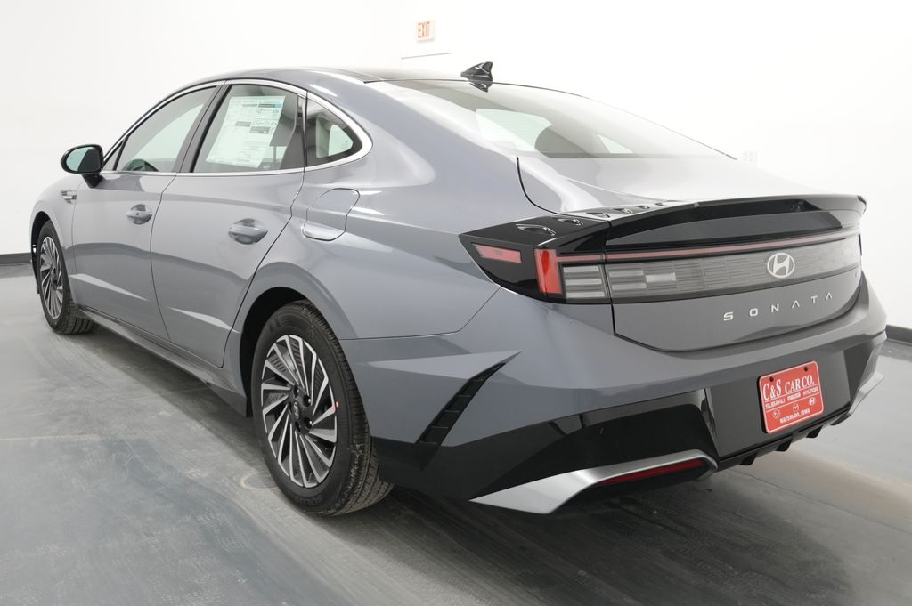 2026 Hyundai Sonata Hybrid
