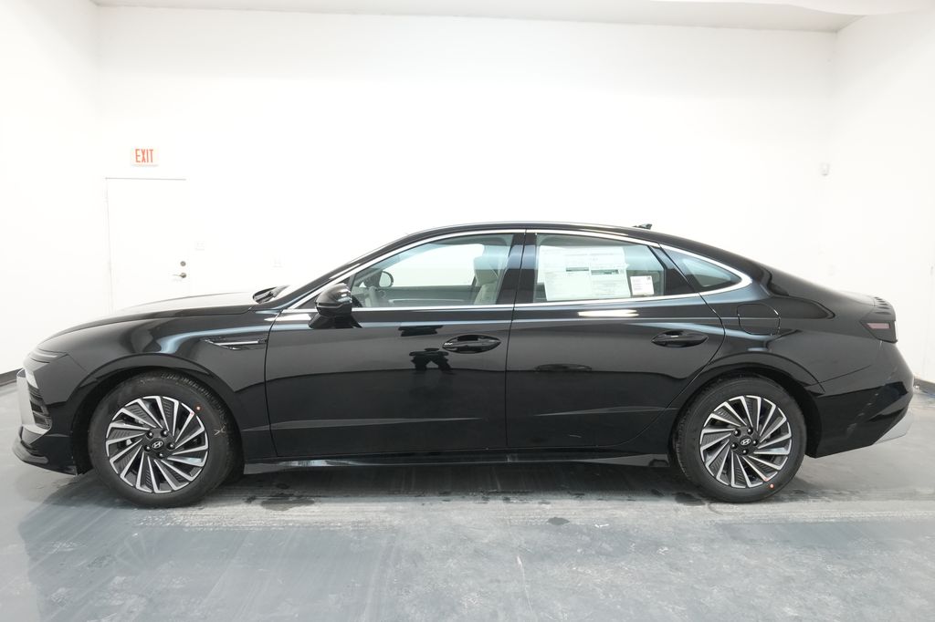 2026 Hyundai Sonata Hybrid