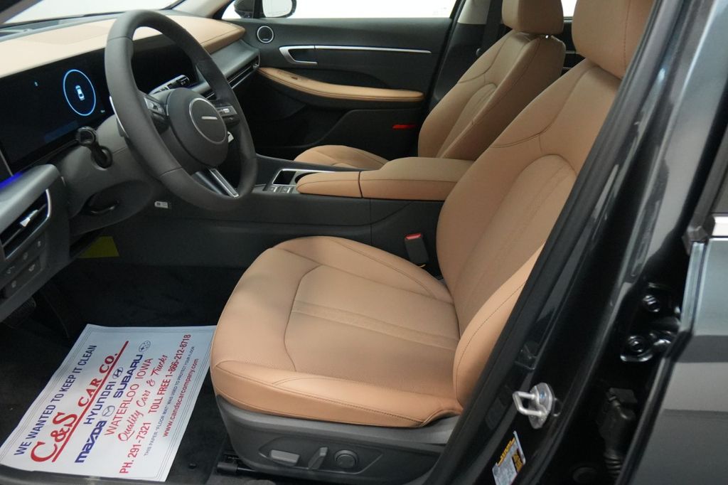 2025 Hyundai Sonata Hybrid