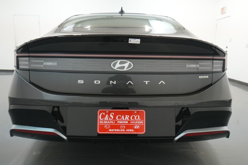 2025 Hyundai Sonata Hybrid