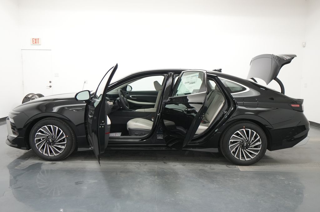 2026 Hyundai Sonata Hybrid