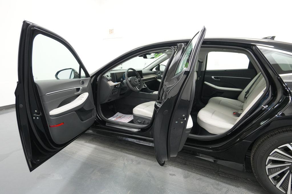 2026 Hyundai Sonata Hybrid