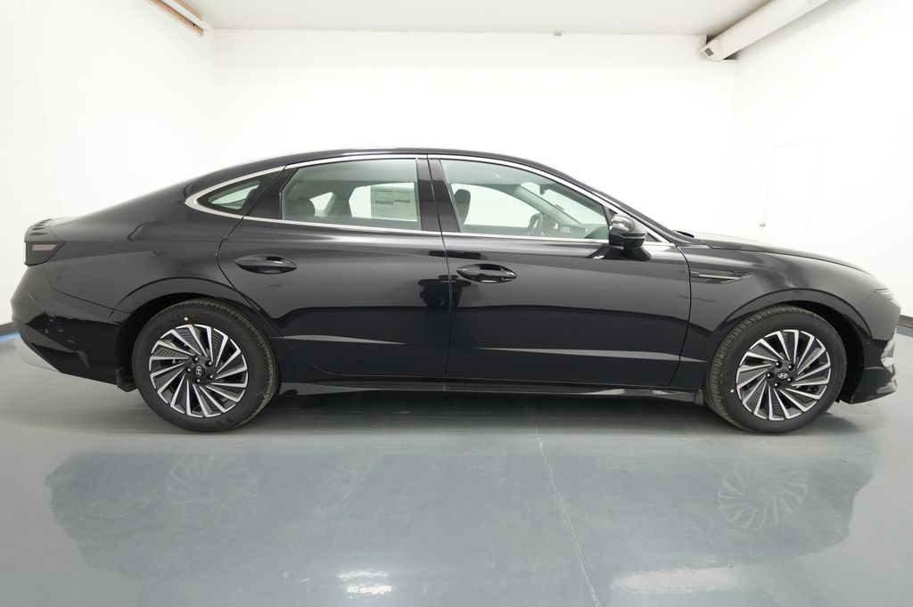 2026 Hyundai Sonata Hybrid