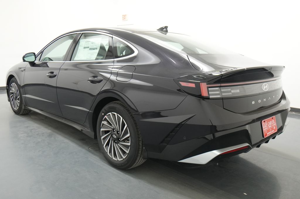 2026 Hyundai Sonata Hybrid
