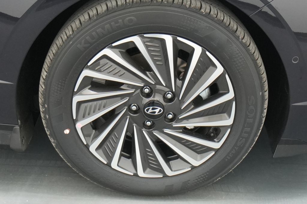 2026 Hyundai Sonata Hybrid
