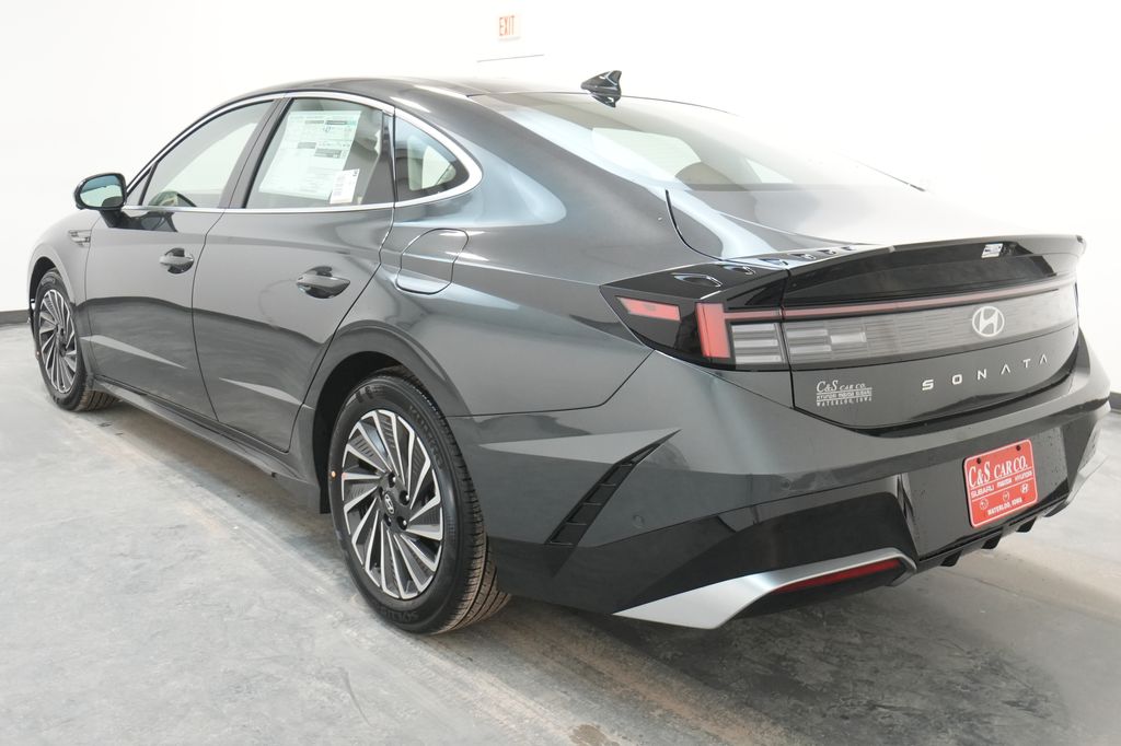 2026 Hyundai Sonata Hybrid