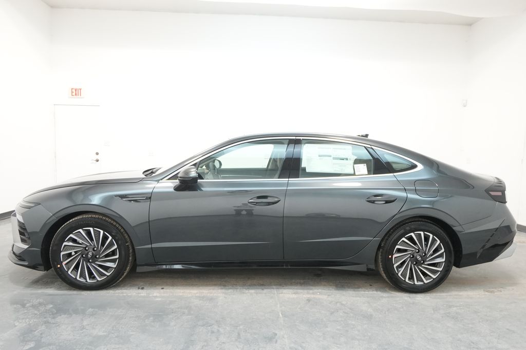 2026 Hyundai Sonata Hybrid