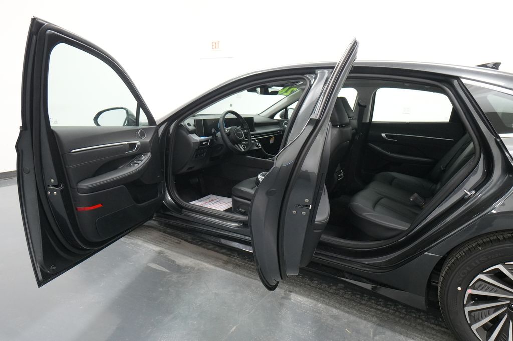 2026 Hyundai Sonata Hybrid