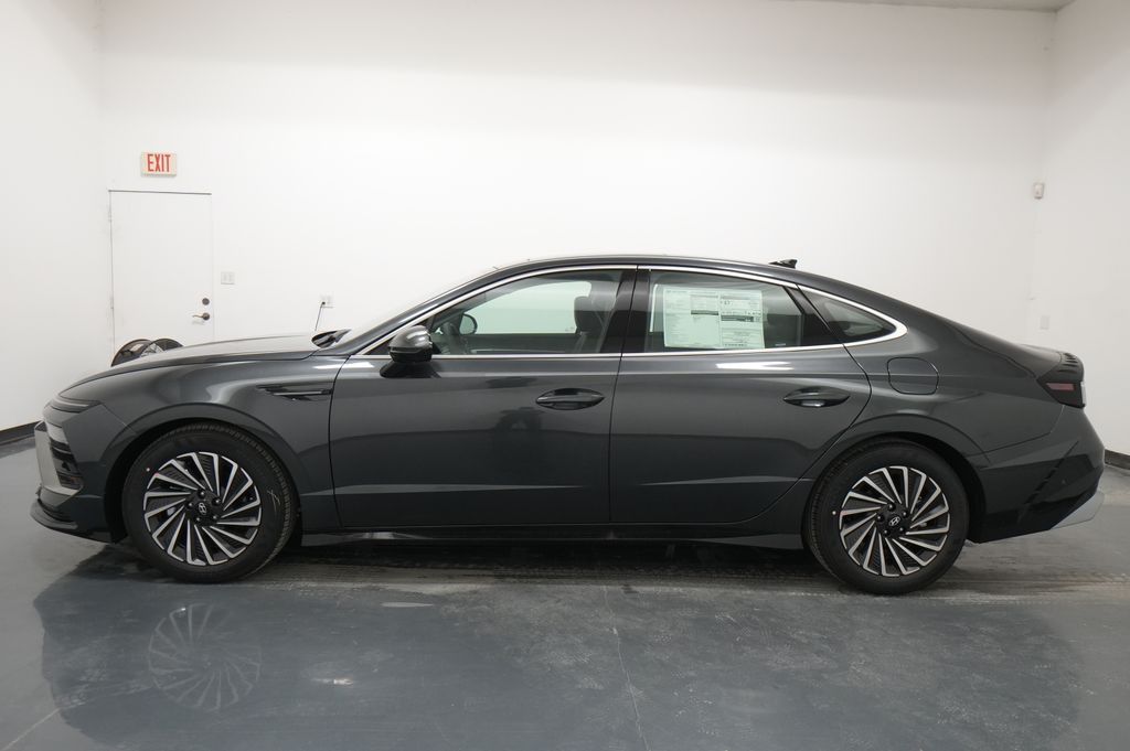 2026 Hyundai Sonata Hybrid