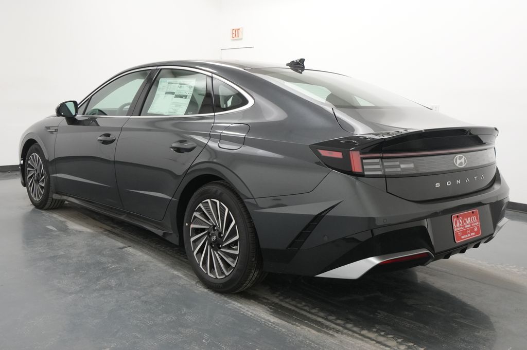 2026 Hyundai Sonata Hybrid