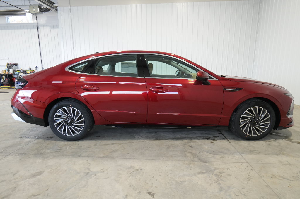 2027 Hyundai Sonata Hybrid