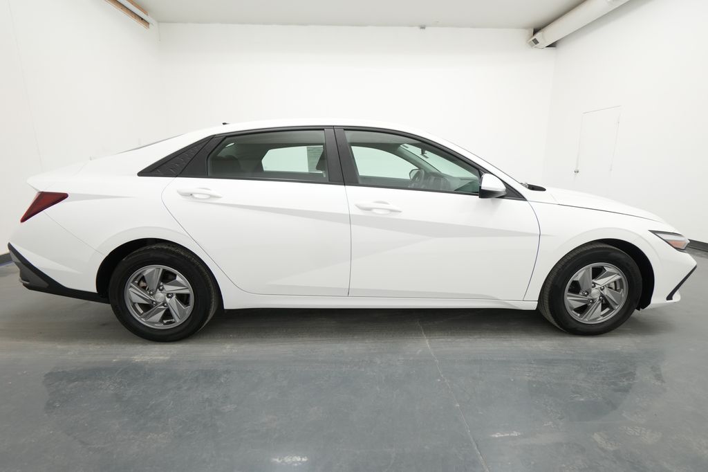2024 Hyundai Elantra