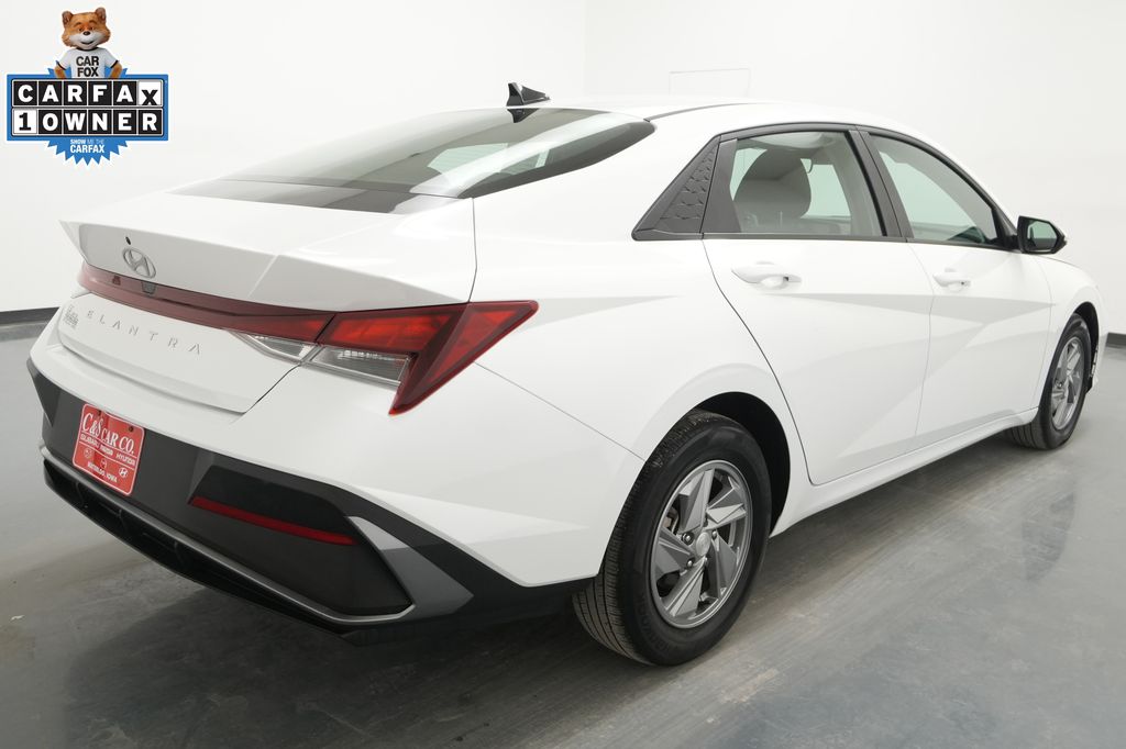 2024 Hyundai Elantra