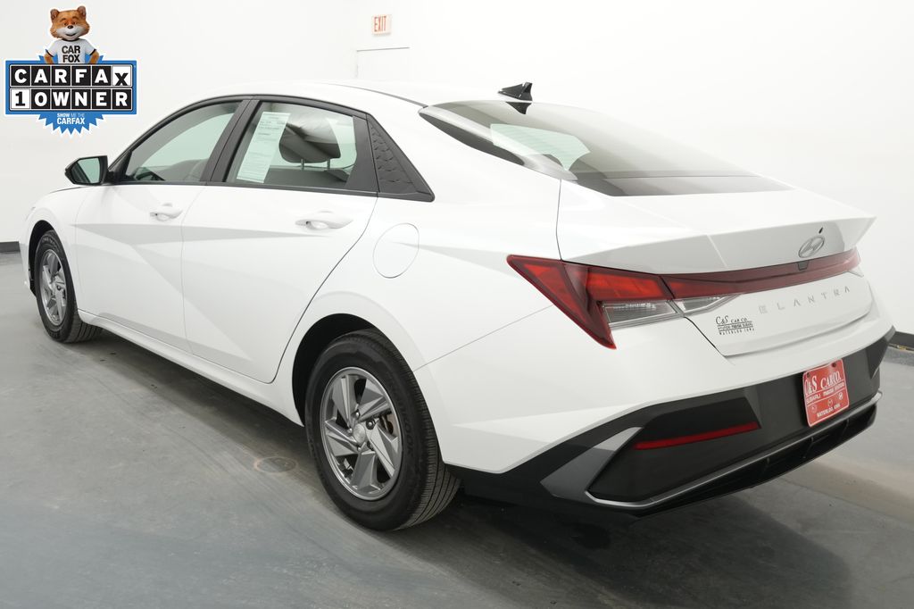 2024 Hyundai Elantra