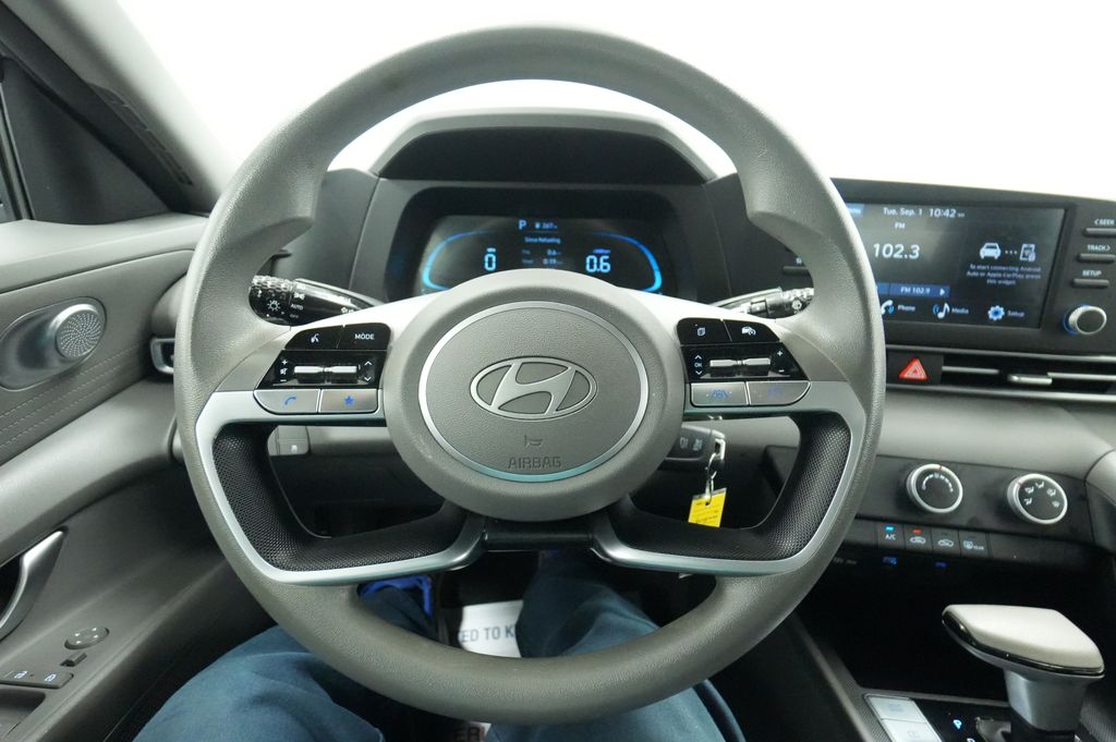 2024 Hyundai Elantra