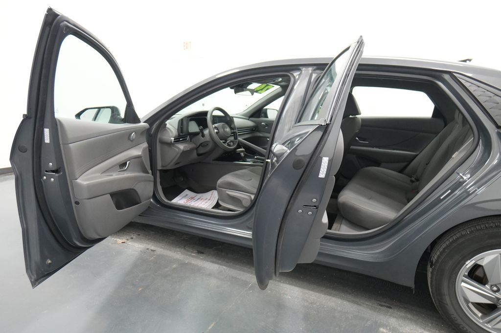 2024 Hyundai Elantra