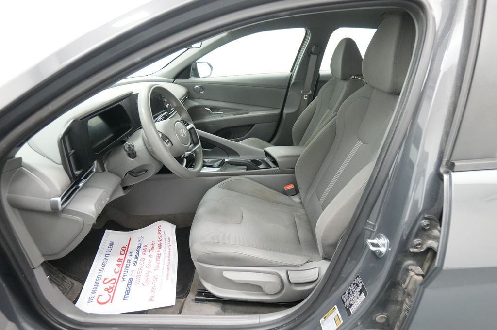 2024 Hyundai Elantra