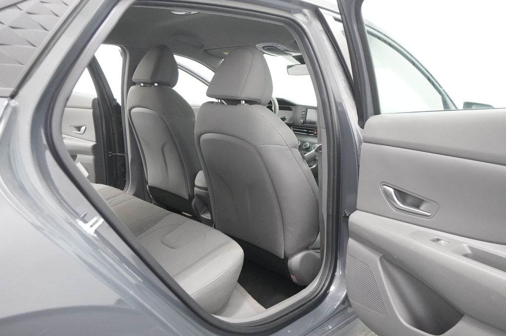 2024 Hyundai Elantra