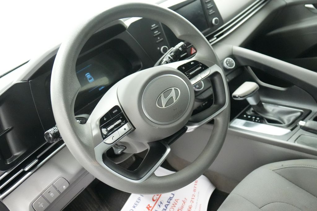 2024 Hyundai Elantra