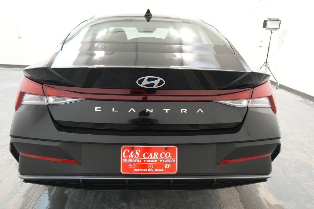 2026 Hyundai Elantra