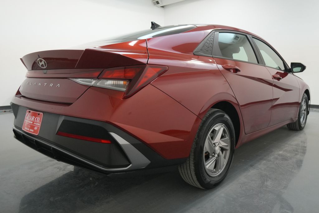 2025 Hyundai Elantra